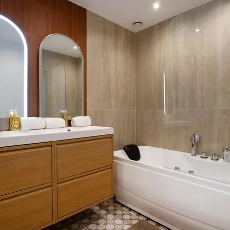 Sublime 2-bedroom - Historical Center