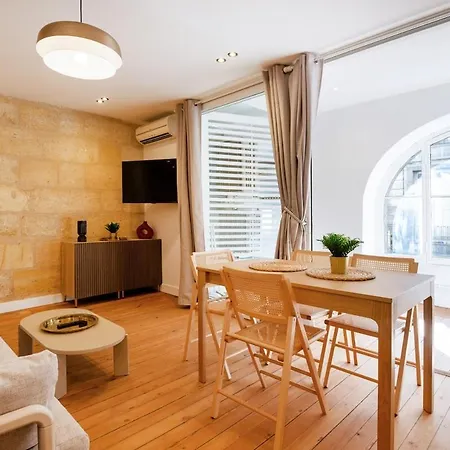 Apartment Sublime 2-bedroom - Historical Center Bordeaux